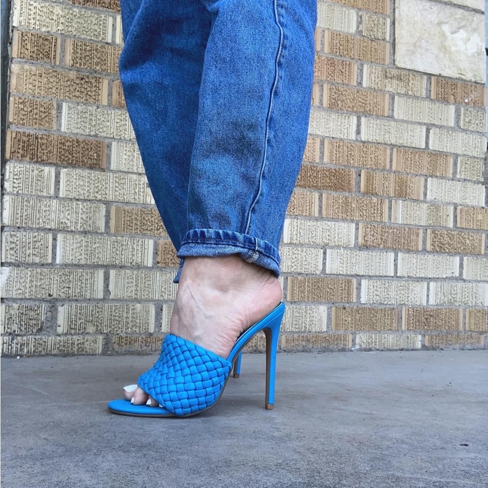 Cute bright blue heels
